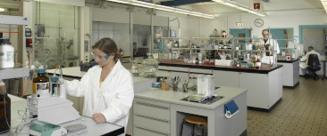 ChemTech_002077_view of lab_366x150